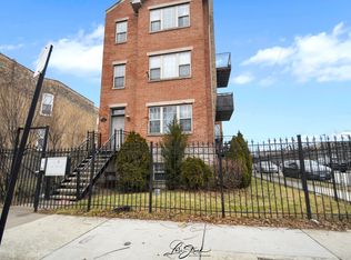 2702 W Warren Blvd APT 4, Chicago, IL 60612
