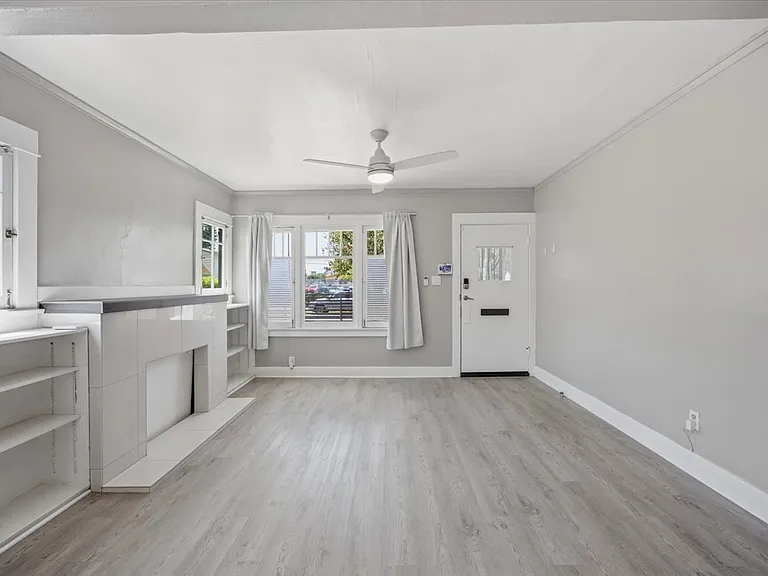 744 Flower Ave — Photo 40