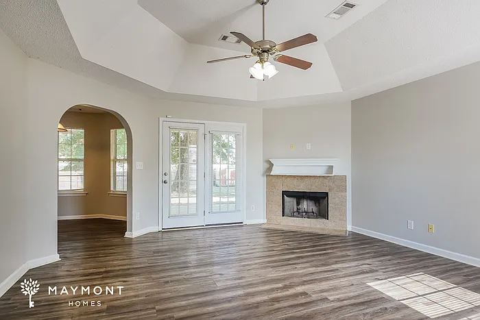 96 Barnes Ct — Photo 3