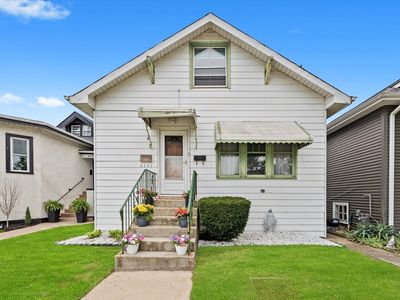 6141 W Peterson Ave, Chicago, IL, 60646