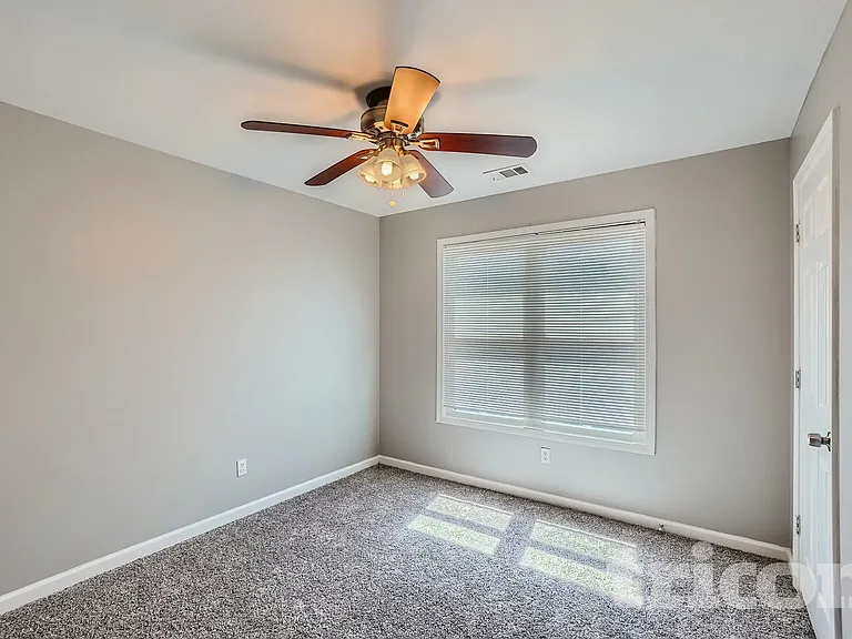 3016 Edgewater Pointe — Photo 7