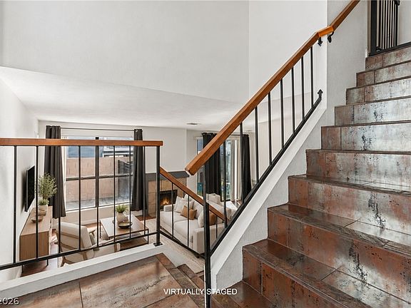 3rd image of 3226 Opera Dr