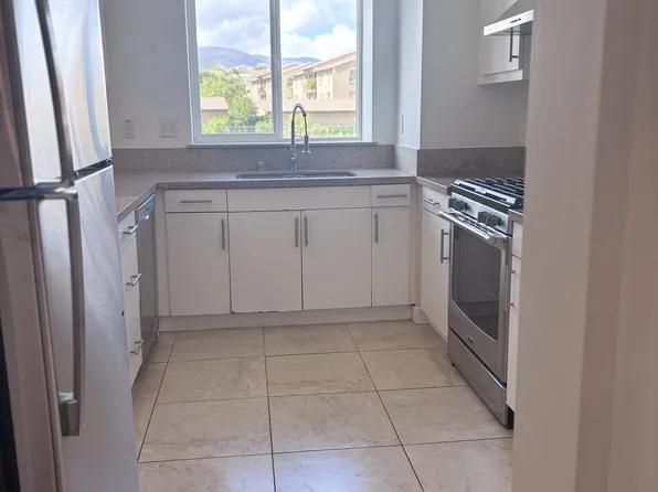 Dos Lagos Townhomes, 4261 Odyssey Dr #3-103, Corona, CA 92883