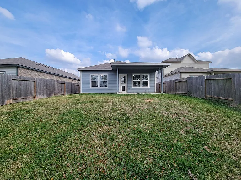 94 Valiant Ridge Trl — Photo 45
