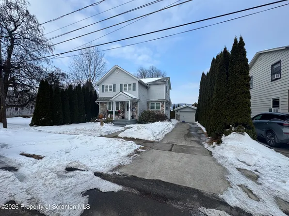 122 Powell Ave, Jessup, PA 18434