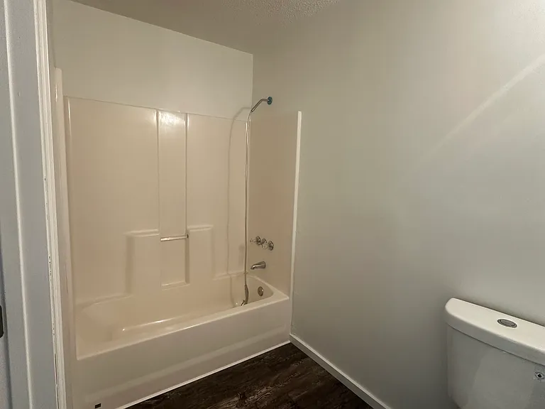 5 Bobby Donaldson Ave — Photo 8