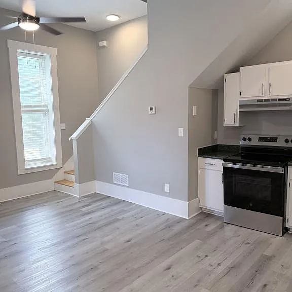 508 W Oak St #2 — Photo 1
