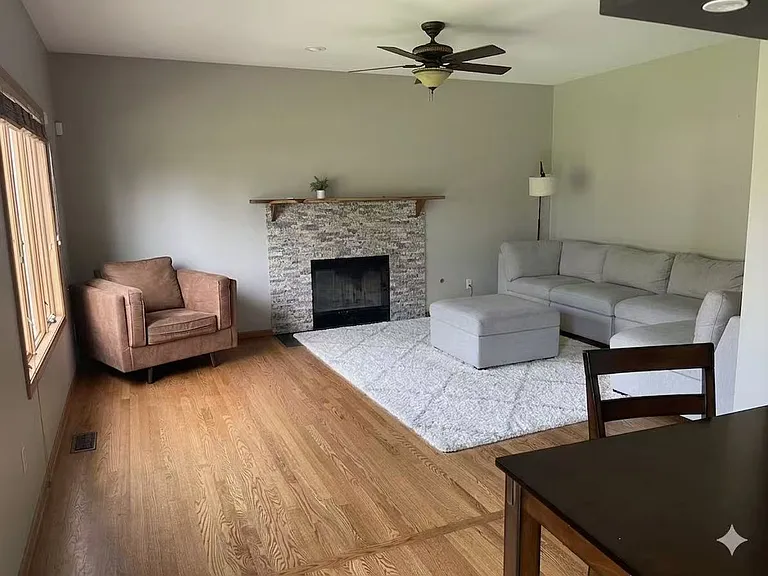 135 Deertrail Dr — Photo 9