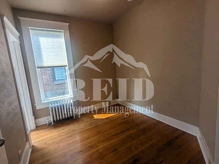 657 Highland Ave — Photo 14