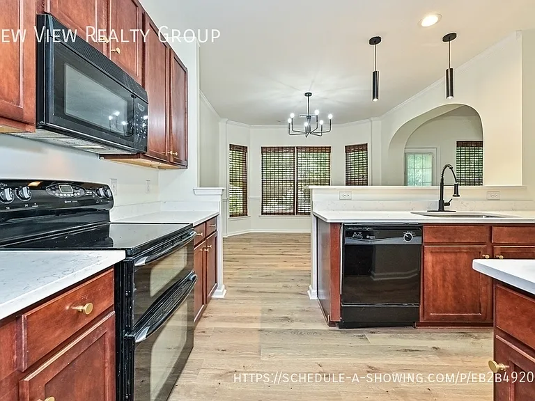 10208 Old Carolina Dr — Photo 12