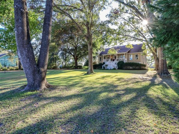 4415 Lord Proprietors Rd, Hollywood, SC 29449