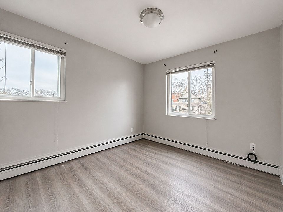 2nd image of 1056 Delta Ave Suite 1