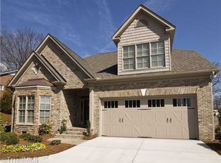 19 Near Blakeney Pl, Greensboro, NC 27408