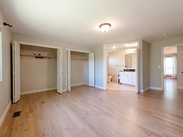 1362 S Embassy Way — Photo 14