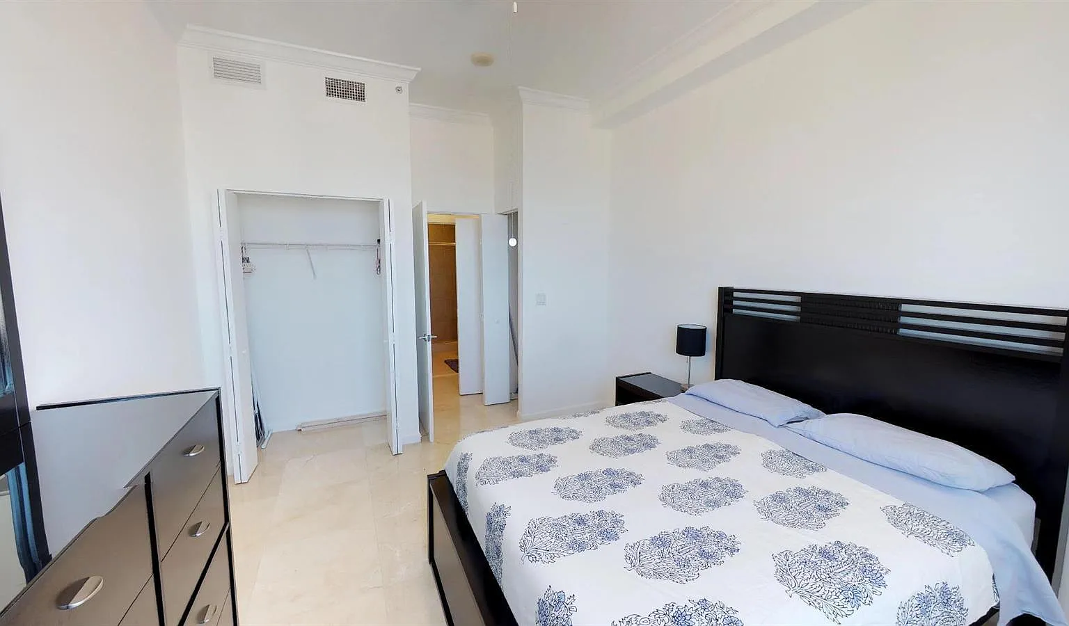 2 bed, 1275 sqft, $3,400 — Photo 3