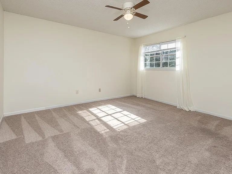 Upstairs bedroom 2