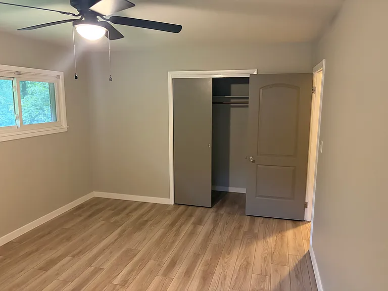 2022 Sherrod Ave — Photo 8