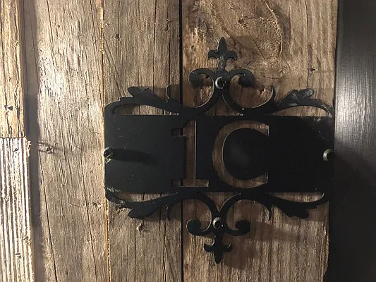 Rented by Premier Metro Realty Corp | media 17