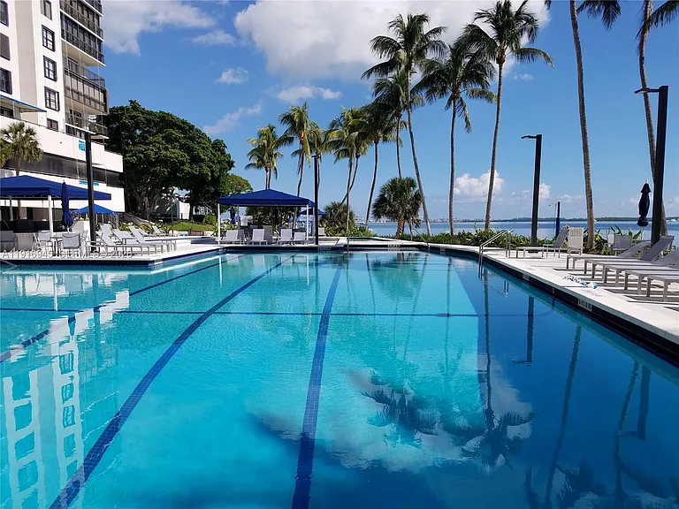 2333 Brickell Ave #2215 — Photo 30