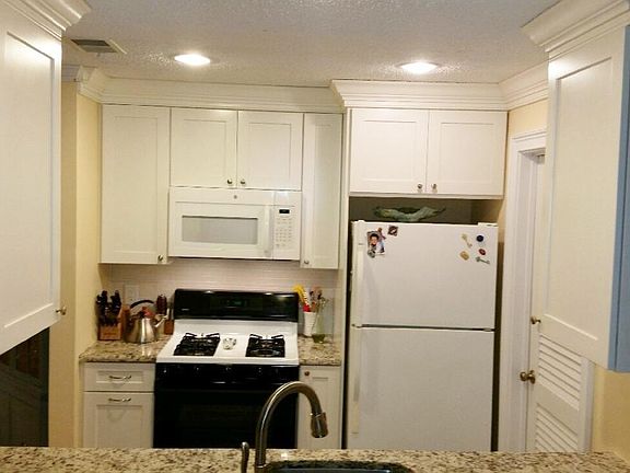 5th image of 1718 Waters Edge Dr #18A