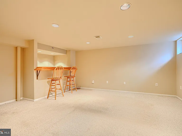 372 Old Trail Rd — Photo 30