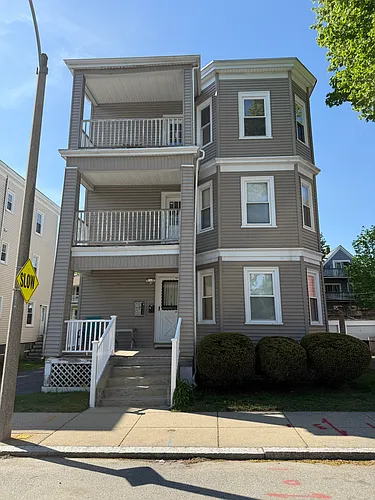 33 Newburg St #3 Photo 1