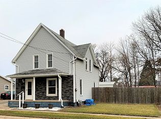 114 E 9th St, Kewanee, IL 61443
