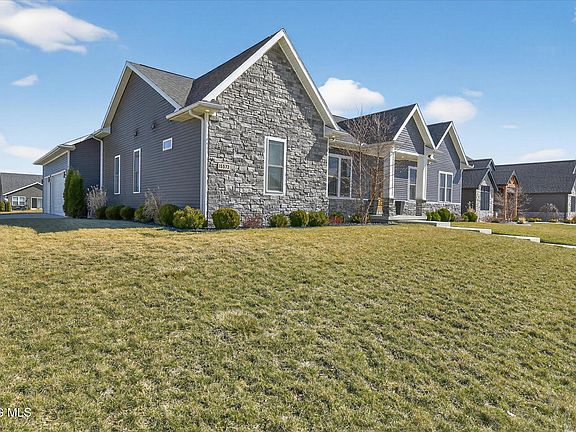 5th image of 15573 John F McCarthy Way