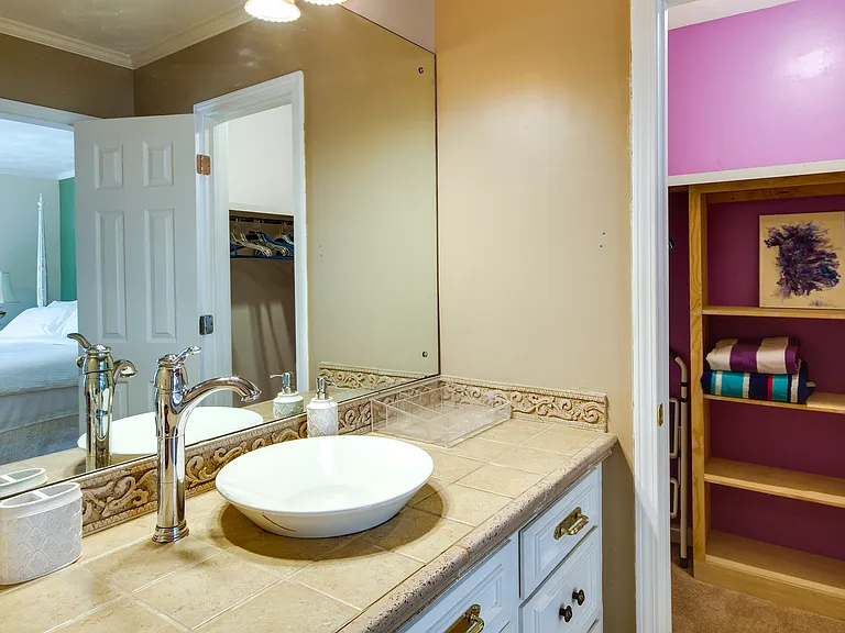 5846 Clubview Dr — Photo 23