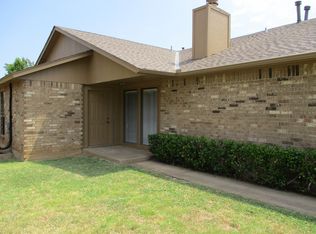 319 Nimrod Rd, Edmond, OK 73003