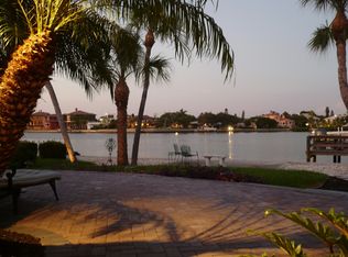 1354 Moonmist Dr, Sarasota, FL 34242