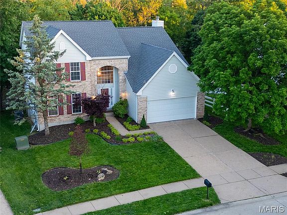 2nd image of 3226 Bridgeport Place Dr