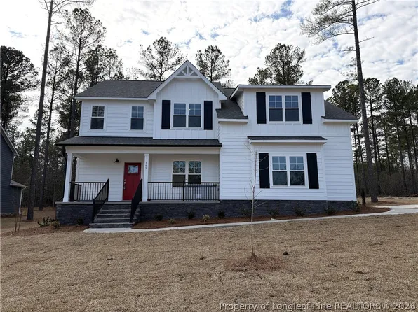 285 Education Dr, Spring Lake, NC 28390