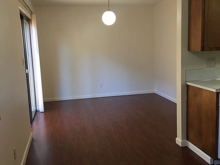 1709 Norris Rd — Photo 3