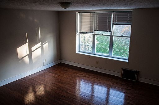 1st image of 918 Morris St APT 5