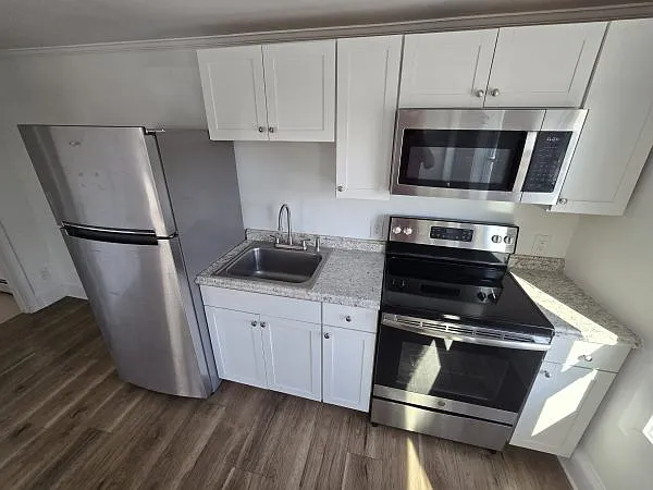 347 Wilson St #1 — Photo 6