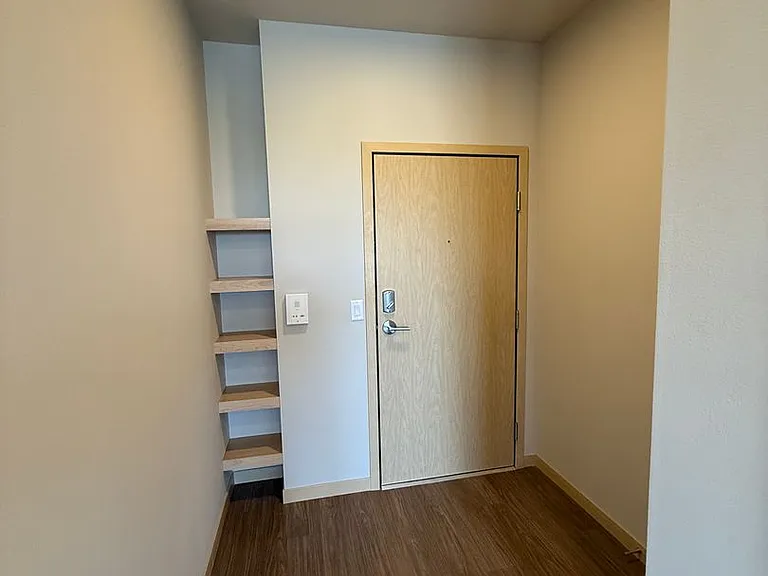 Mira Apartments — Photo 52