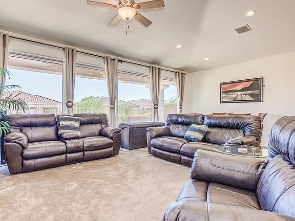 GREAT ROOM WITH GLASS WALL TO PATIO