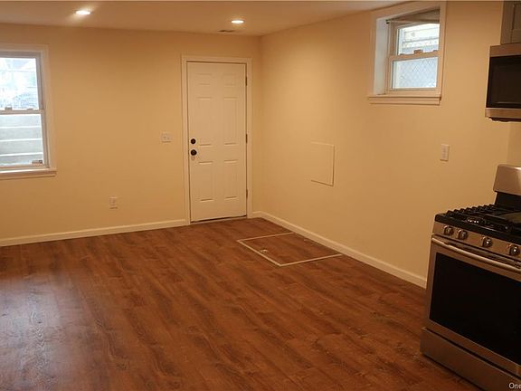 4th image of 43 Elm St #Basement
