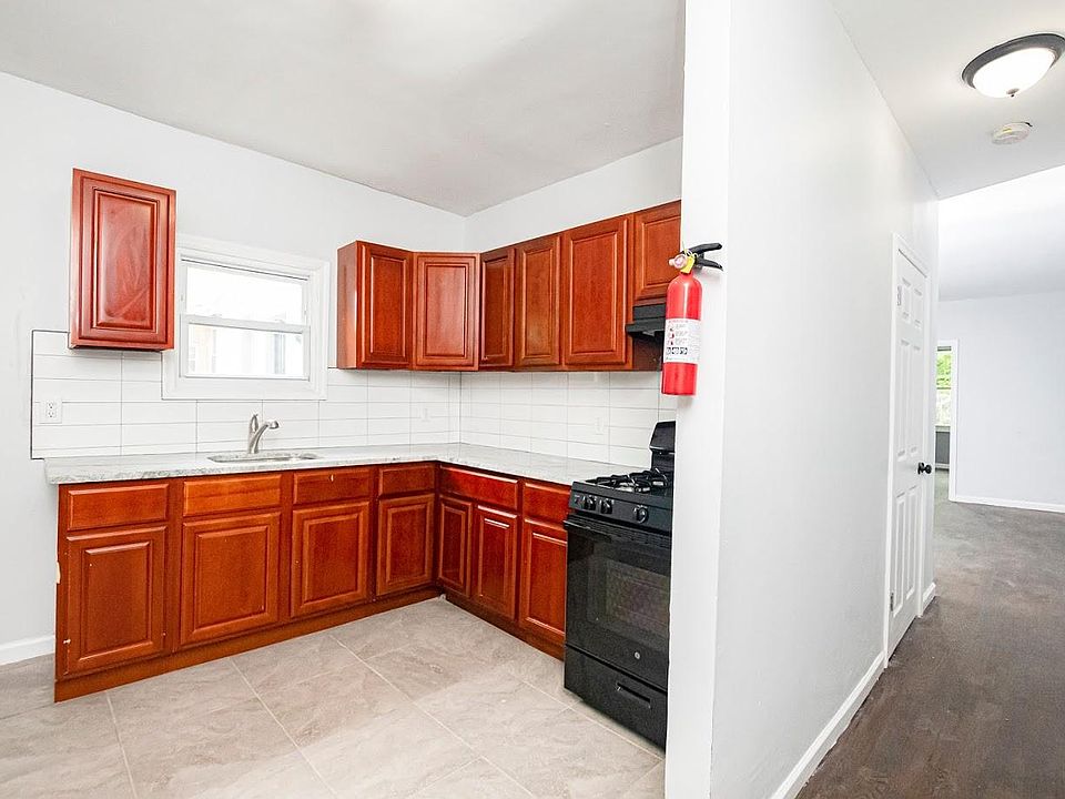 1st image of 95 S 14th St #1