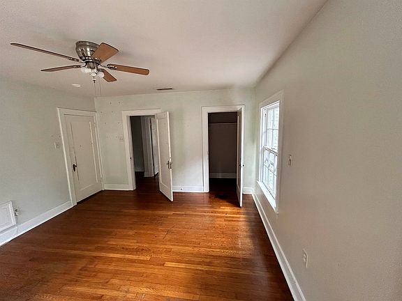 5th image of 1200 S Green St