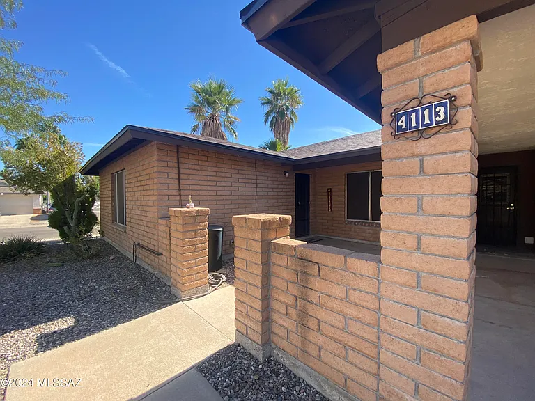 4113 W Julep St — Photo 2