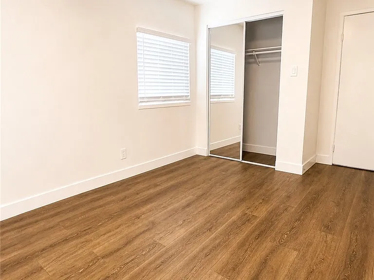 11151 Duncan Ave — Photo 19