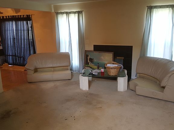 4th image of 17572 Gateway Cir #1