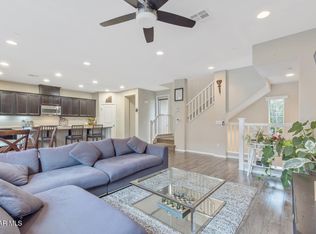 458 Stratus Ln UNIT 2, Simi Valley, CA 93065