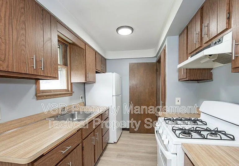 19268 Stafford Ave — Photo 15