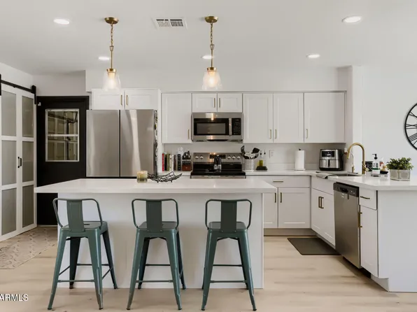 1616 W SACK Drive, Phoenix, AZ 85027