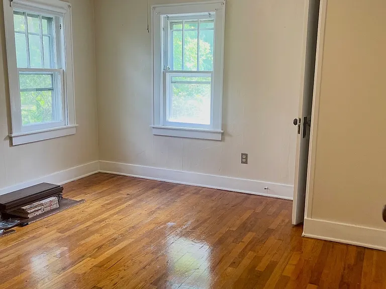 220 Corliss Ave #2 — Photo 6