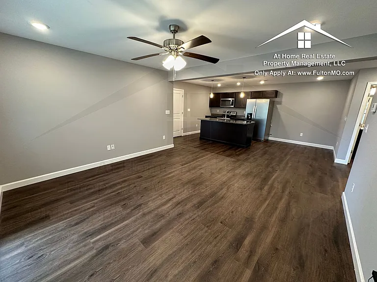2620 N Bluff St #102 — Photo 4