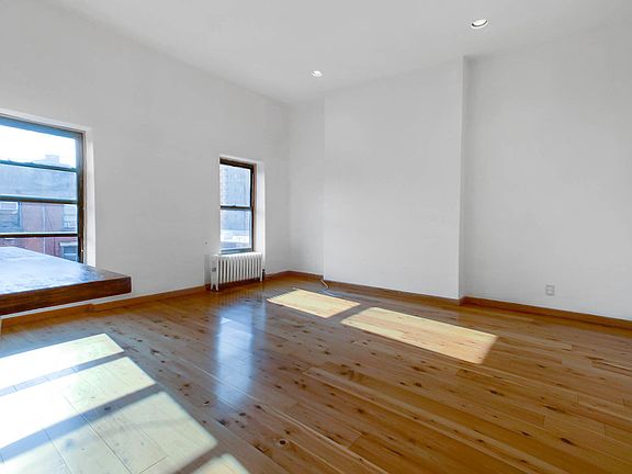 3rd image of 507 E 6th St APT 5F